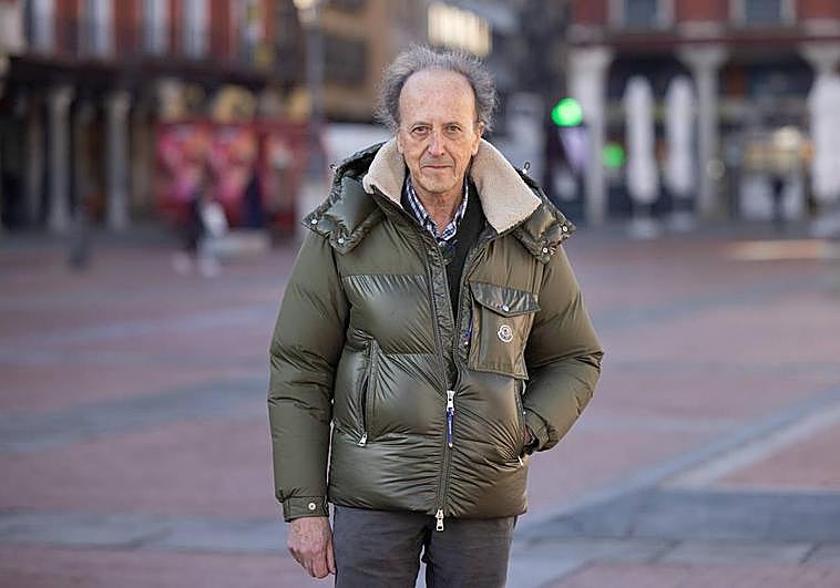 Fernando Colina, en la Plaza Mayor de Valladolid.