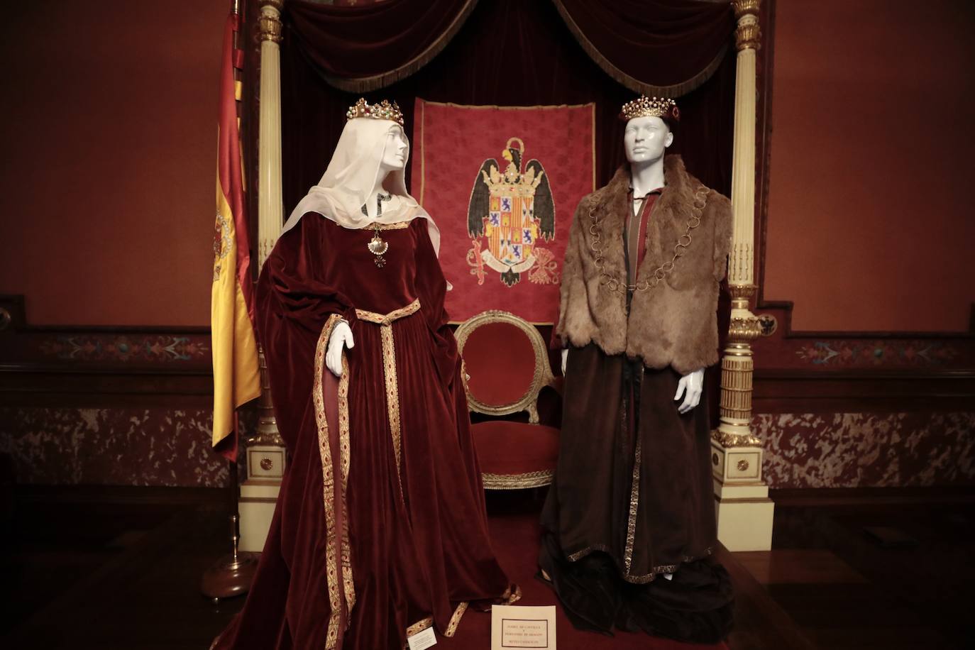 La exposición &#039;Vestir a la española&#039;, en imágenes