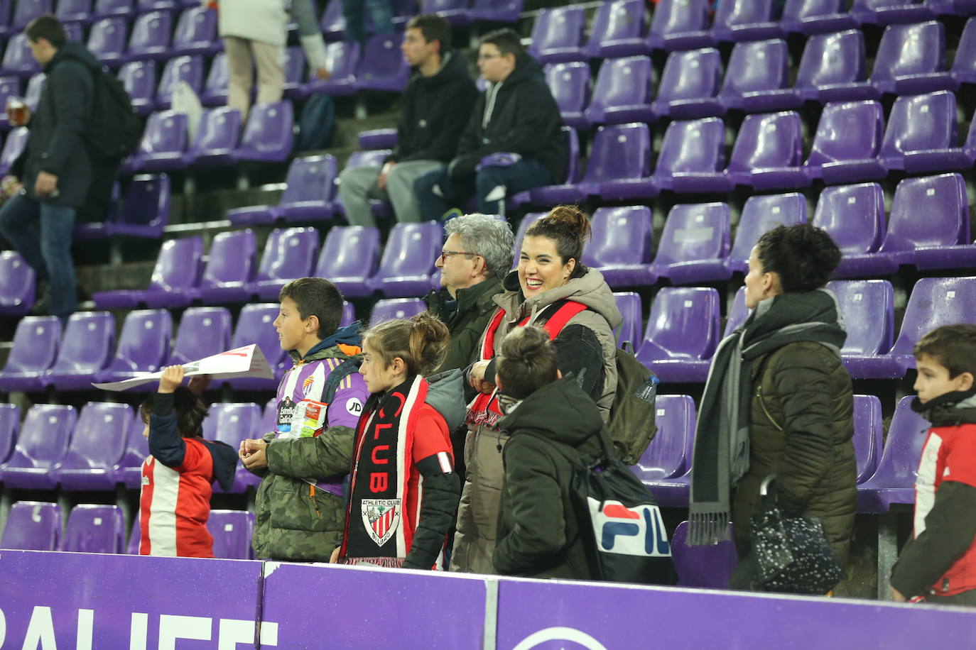 Búscate en la grada del José Zorrilla (1/4)