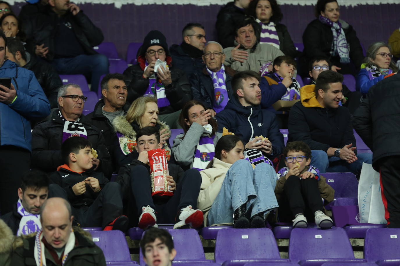 Búscate en la grada del José Zorrilla (2/4)