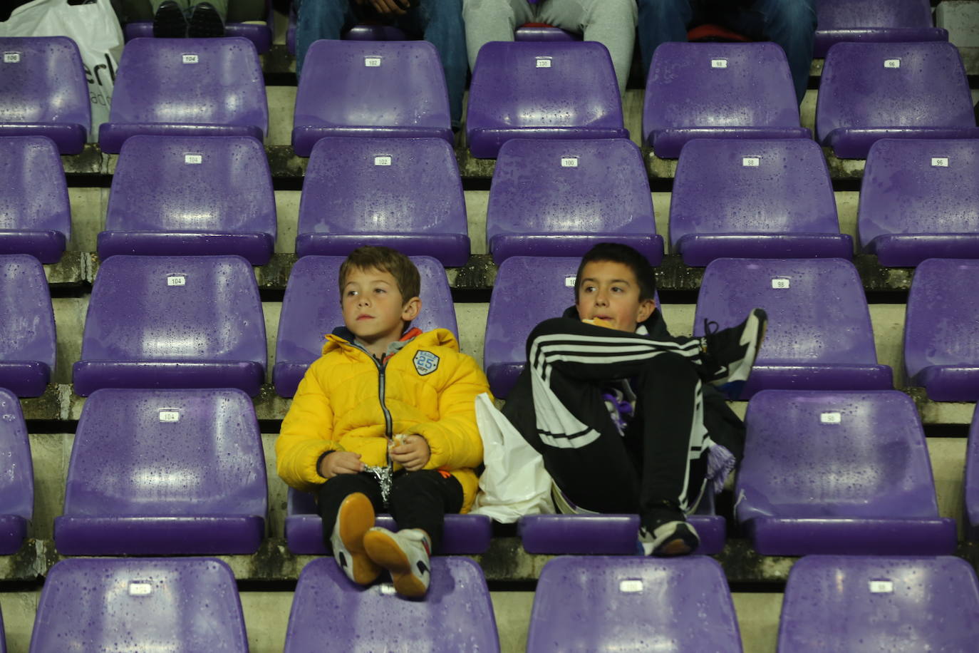 Búscate en la grada del José Zorrilla (2/4)