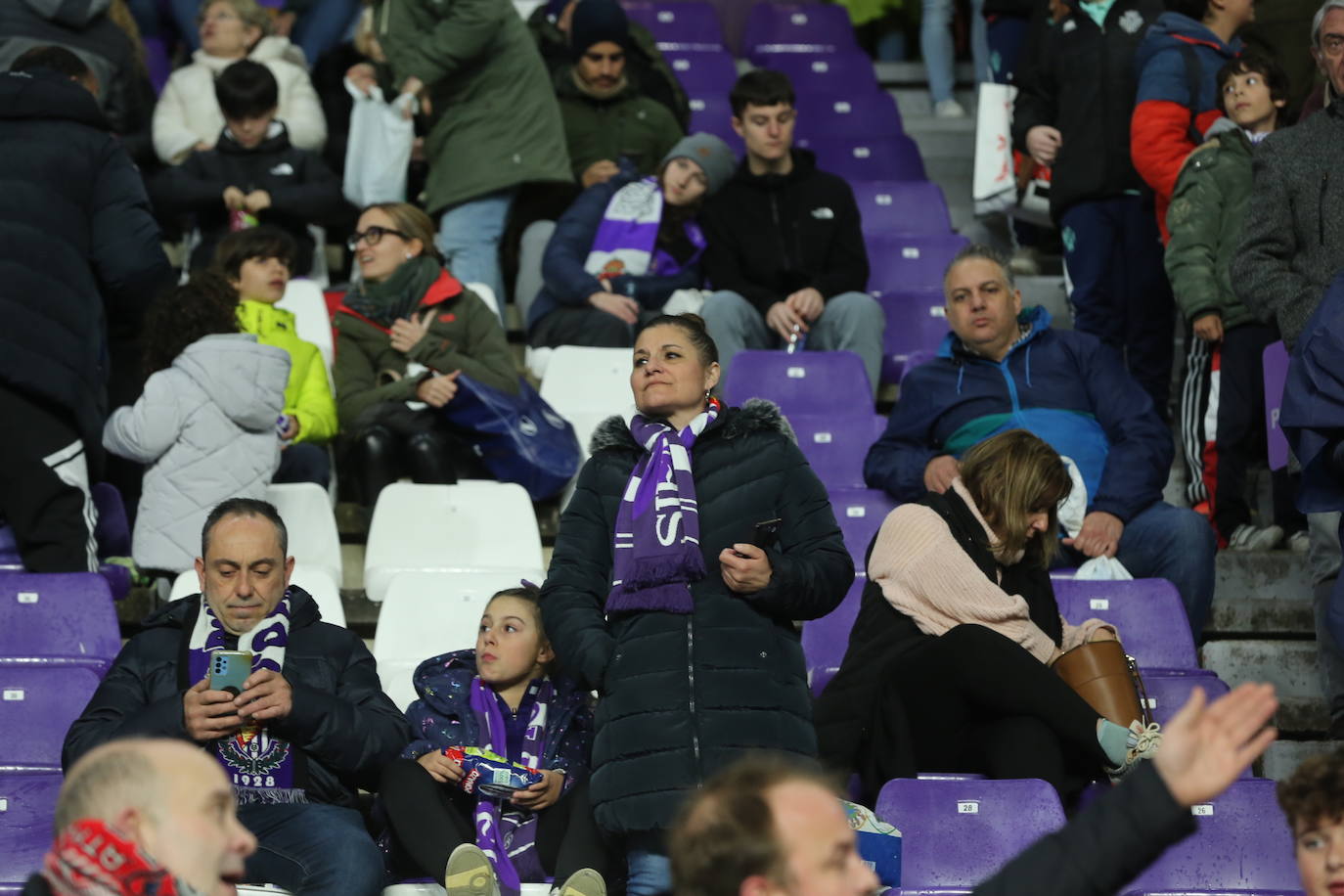 Búscate en la grada del José Zorrilla (3/4)