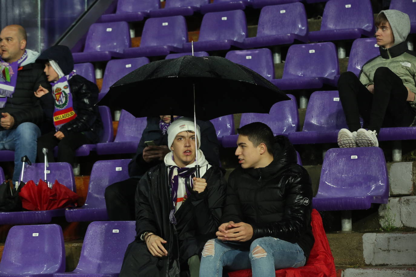 Búscate en la grada del José Zorrilla (4/4)