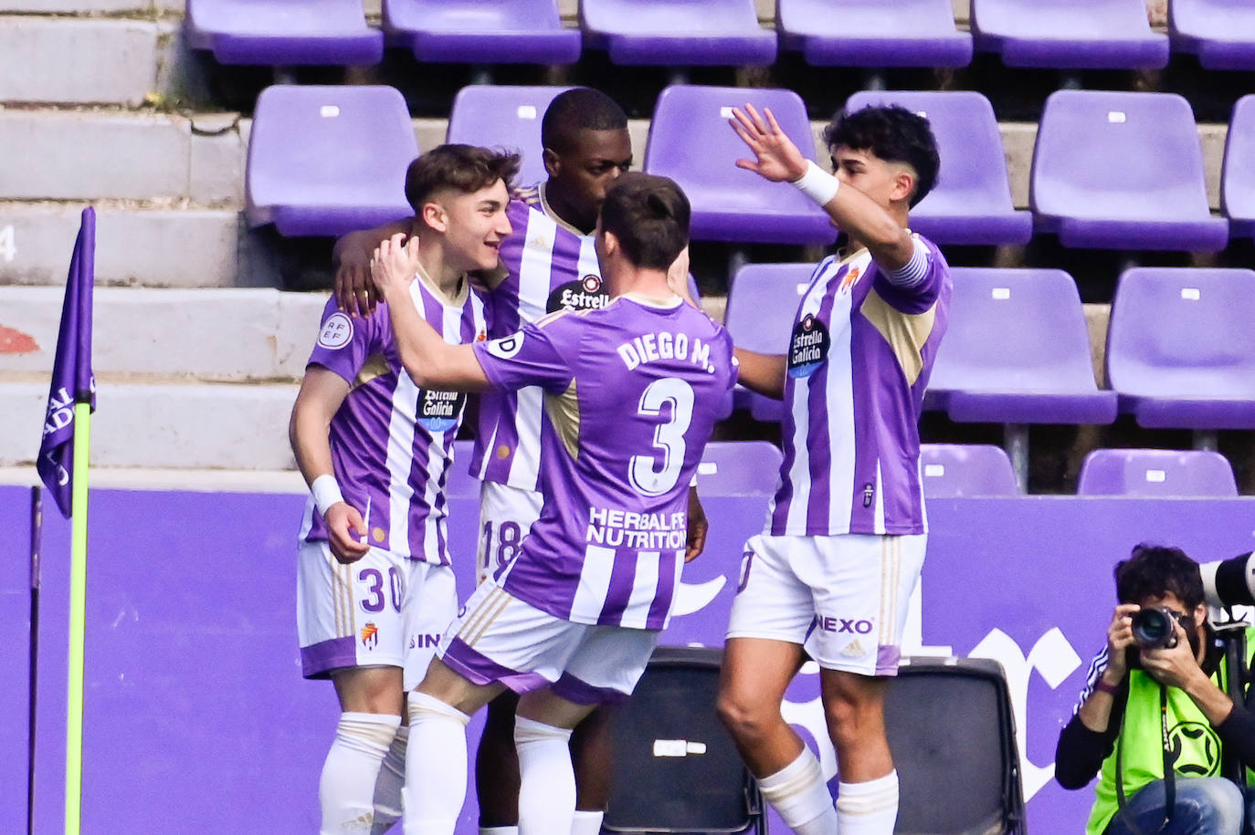 Real Valladolid Promesas 3-3 Palencia CA