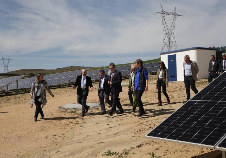 El canal Toro-Zamora recibe las instalaciones de producción fotovoltaica