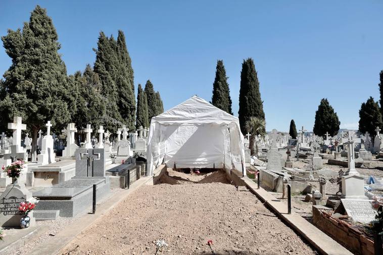 Así avanzan los trabajos en las fosas comunes del cementerio de El Carmen