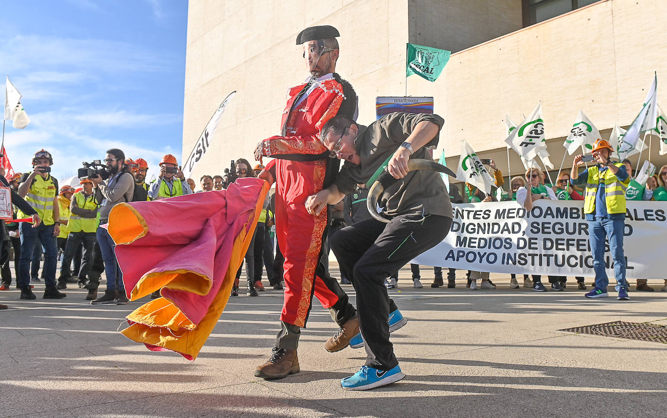 Las protestas de los agentes forestales, en imágenes