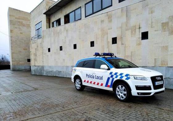 Arrestado por romper lunas y retrovisores de coches aparcados en León