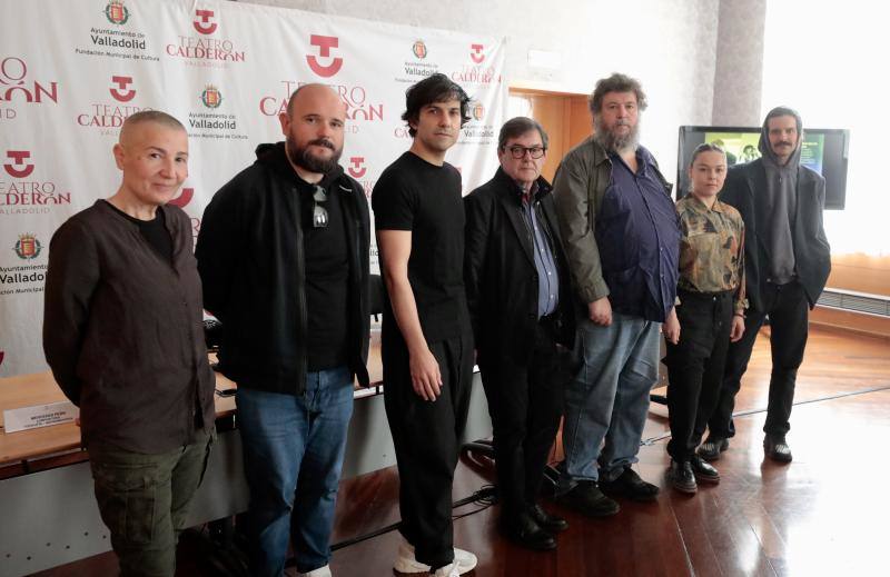 Desde la izquierda, Mercedes Peón, Niño de Elche, Matías Umpierrez, José María Viteri. Pedro G. Romero, Rocío Molina y Ernesto Artillo.