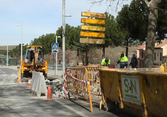 Actuaciones complementarias en el tramo asfaltado de la avenida Padre Claret.