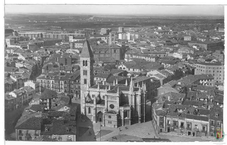 Imagen antes - Vistas aéreas de La Antigua en 1981 y 2019.