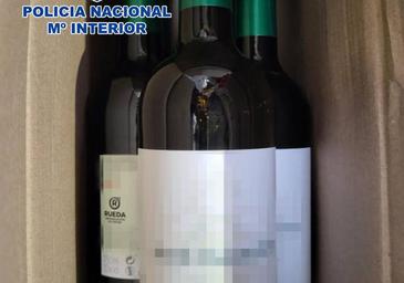 Detenido por distribuir 2.250 botellas falsificadas de vino de la DO Rueda