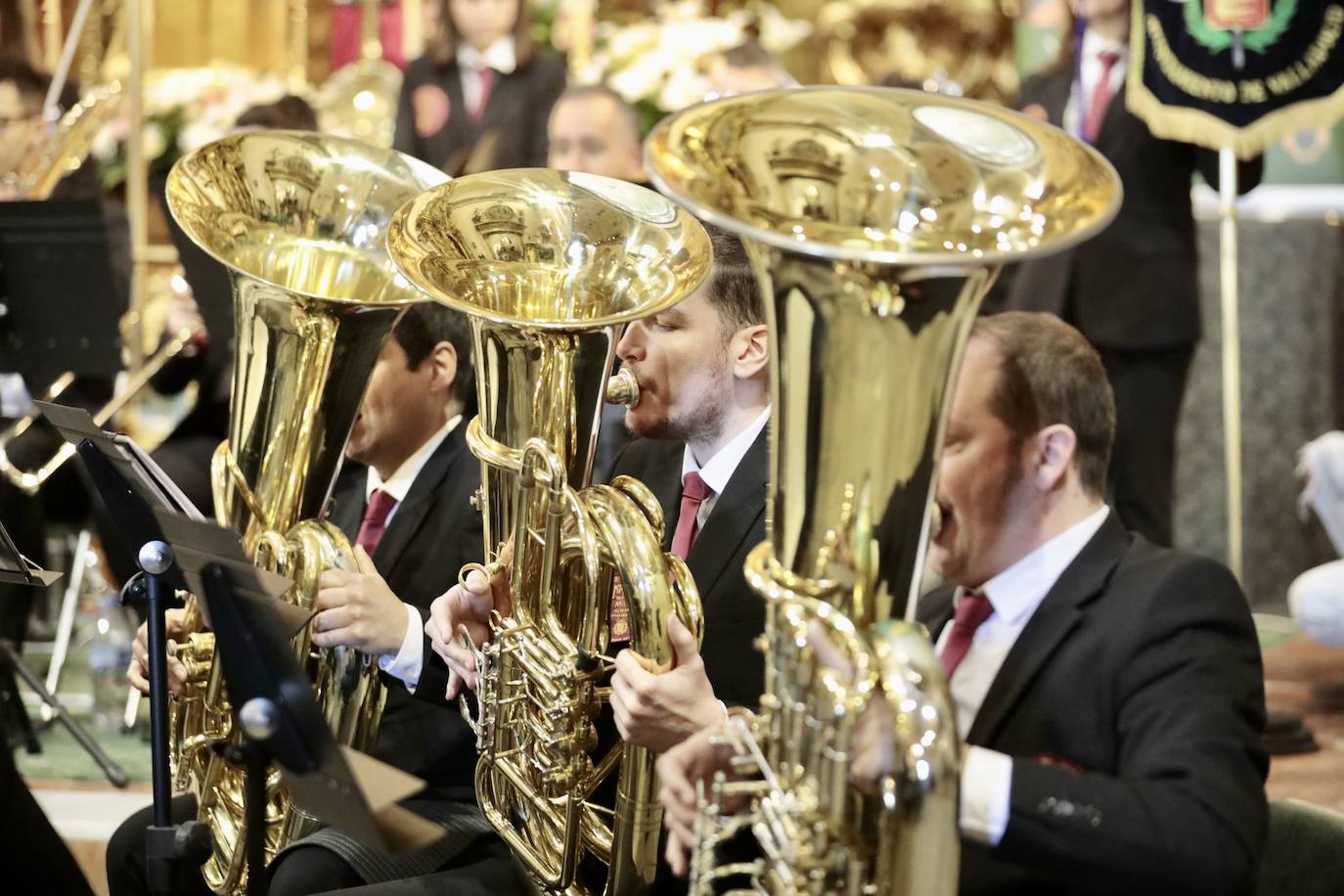 La banda municipal ofrece un concierto en la iglesia de la Vera Cruz