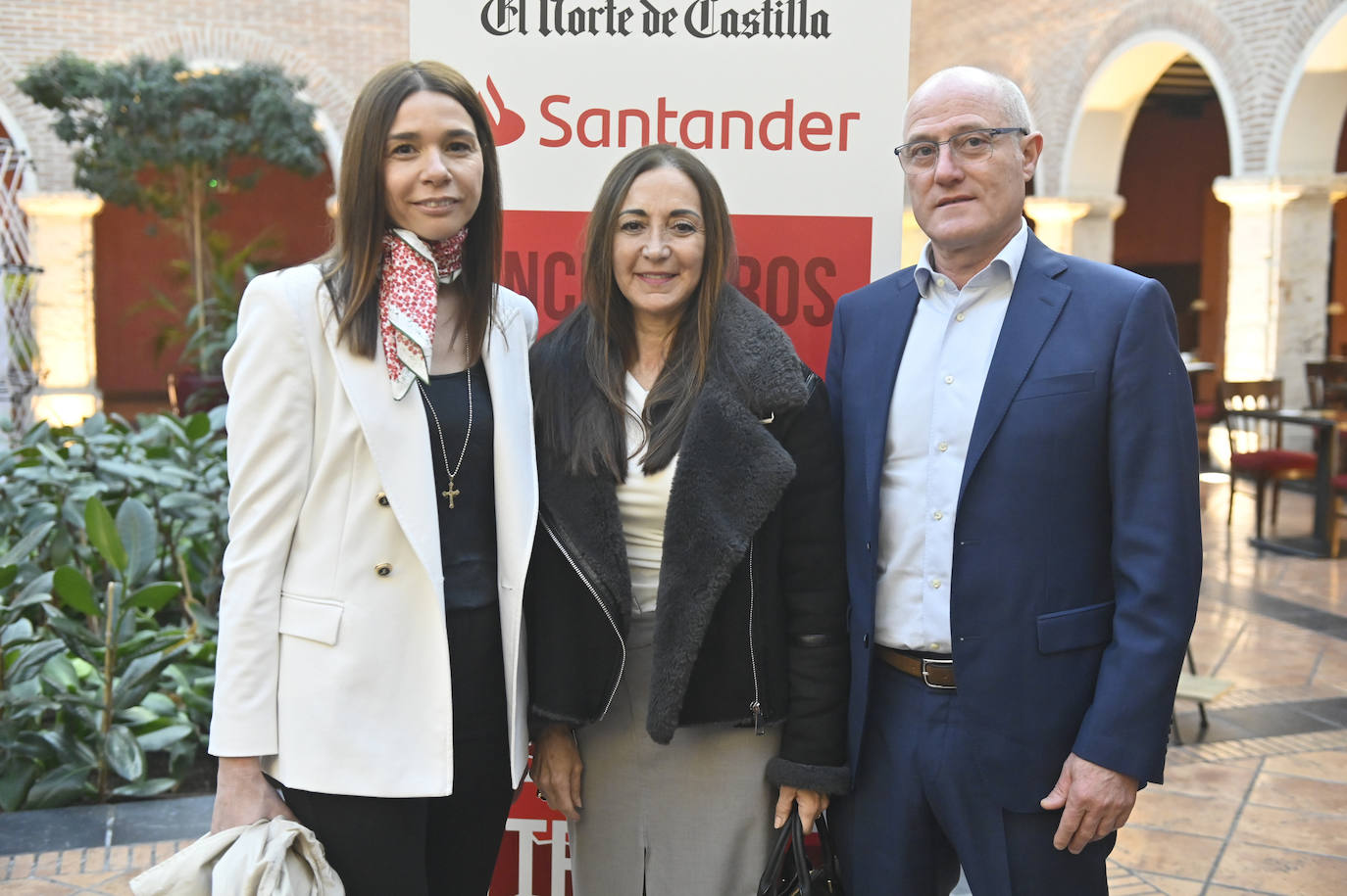 Rocío Antolín, Beatriz Sánchez y Luis Antó