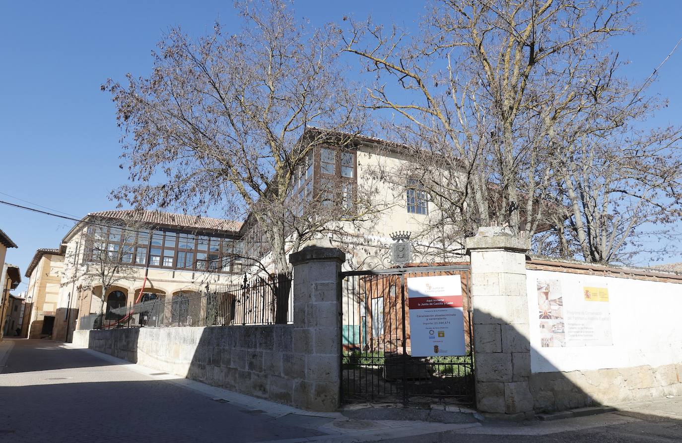 Avanzan las obras del convento de San Francisco de Paredes que albergará un centro de artes escénicas