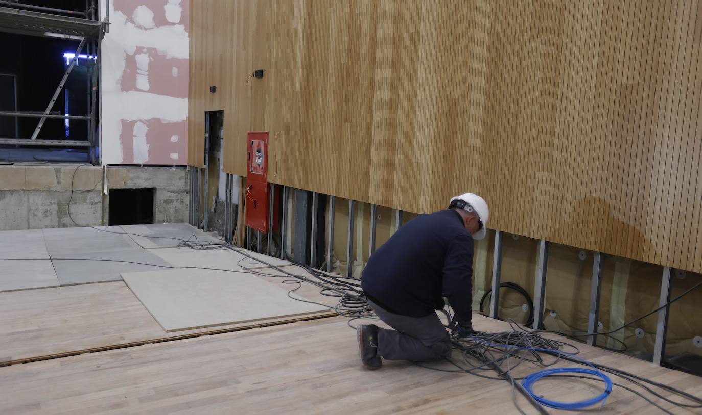 Avanzan las obras del convento de San Francisco de Paredes que albergará un centro de artes escénicas