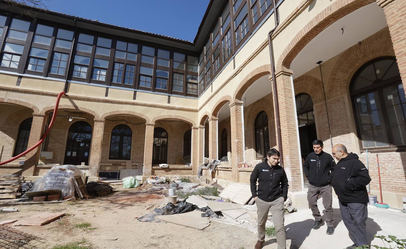 Avanzan las obras del convento de San Francisco de Paredes que albergará un centro de artes escénicas