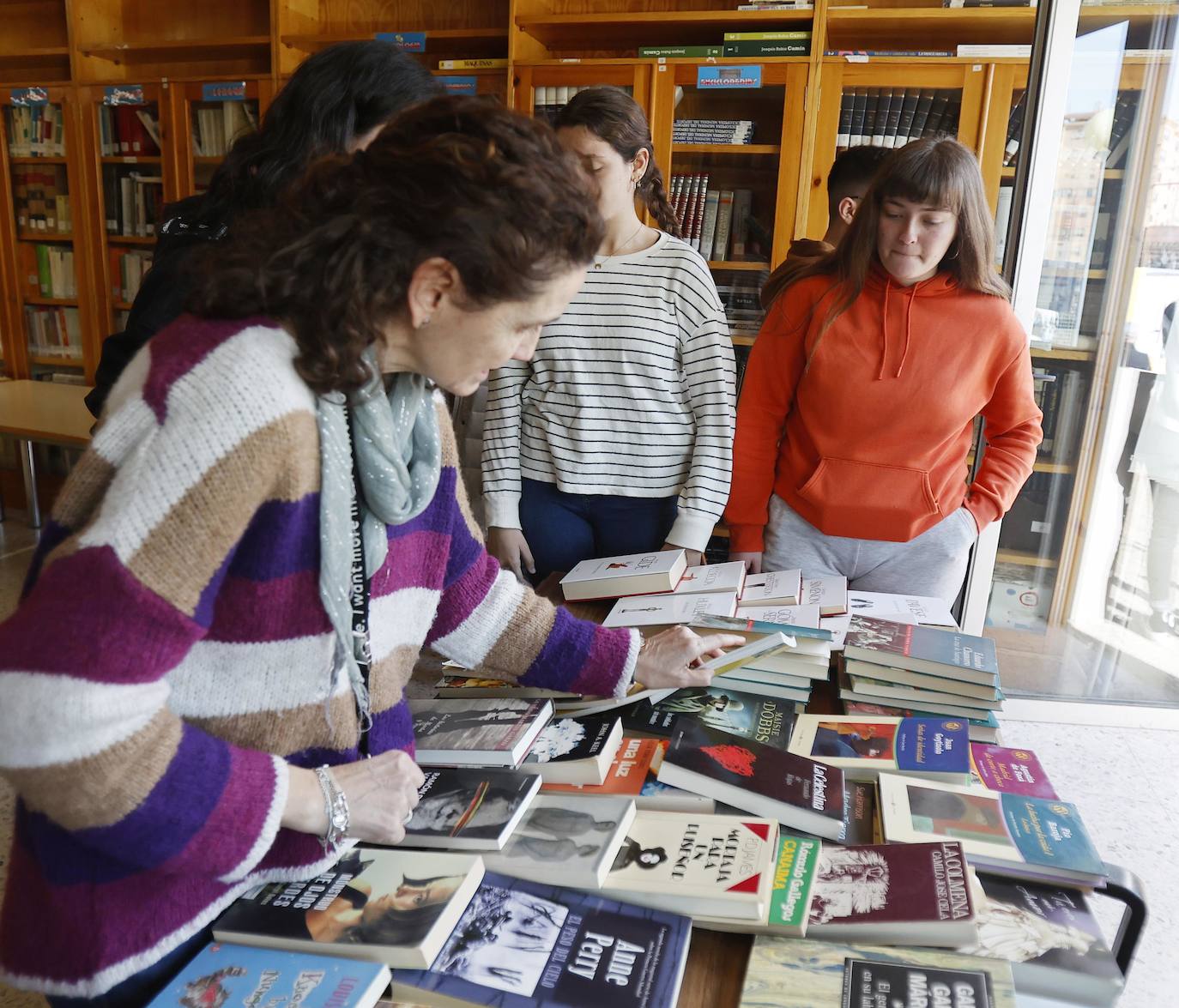 Un mercadillo solidario por Honduras