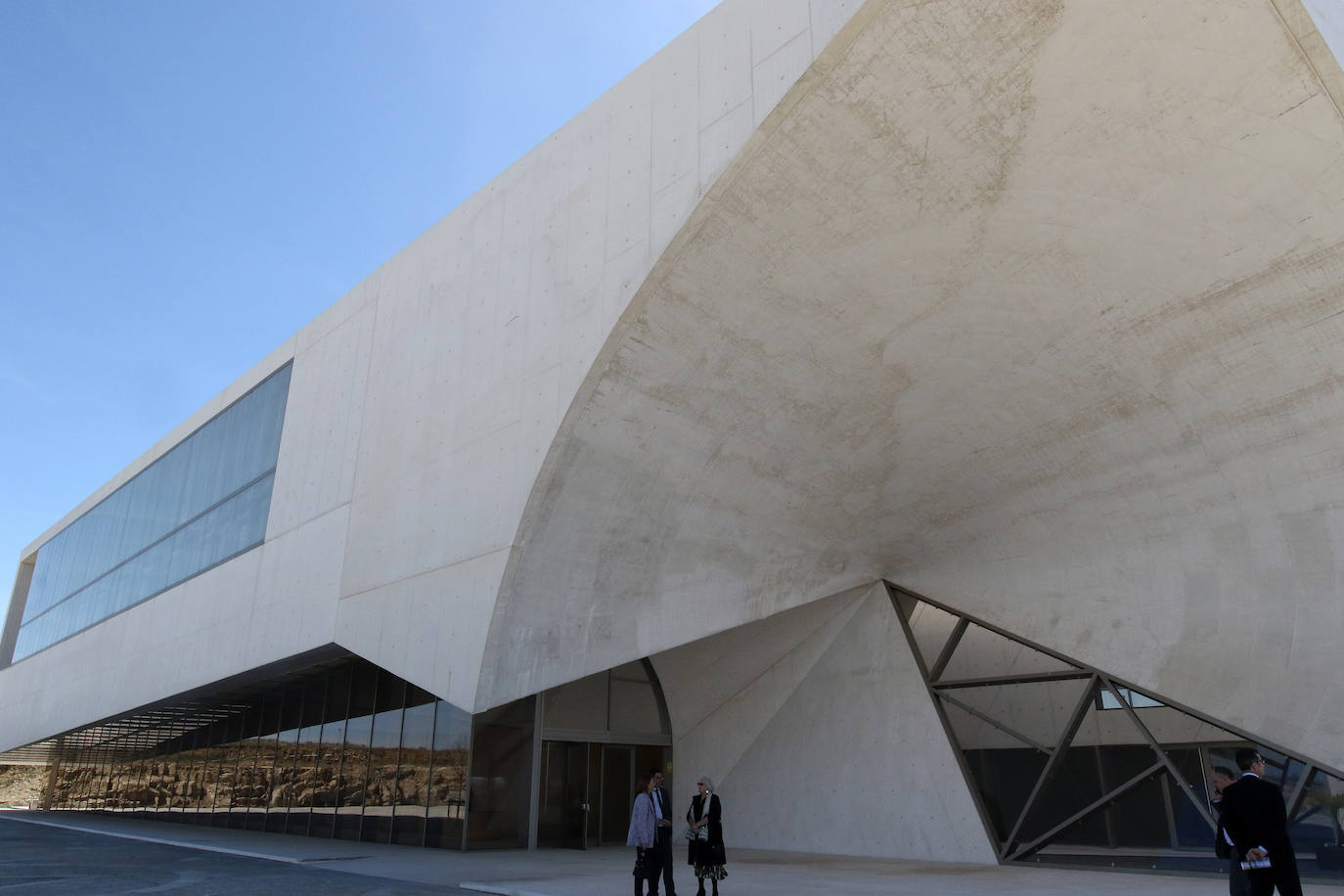 Visita al interior del CIDE en Segovia