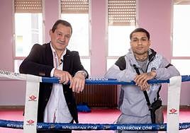Cubi, junto a Salvi Jiménez en la sede del Club Boxeo Valladolid.