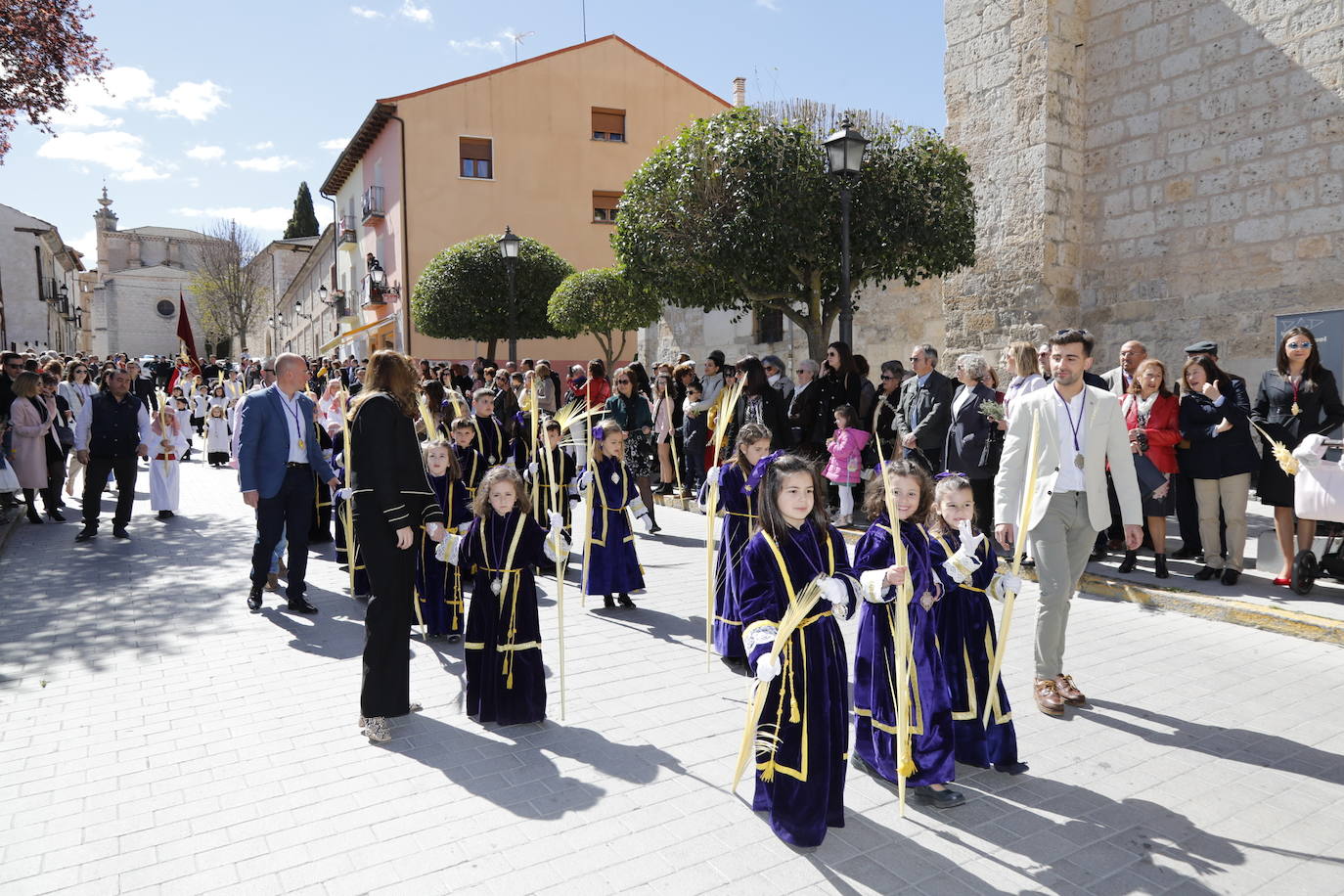 Peñafiel celebra su tradicional procesión de la Borriquilla