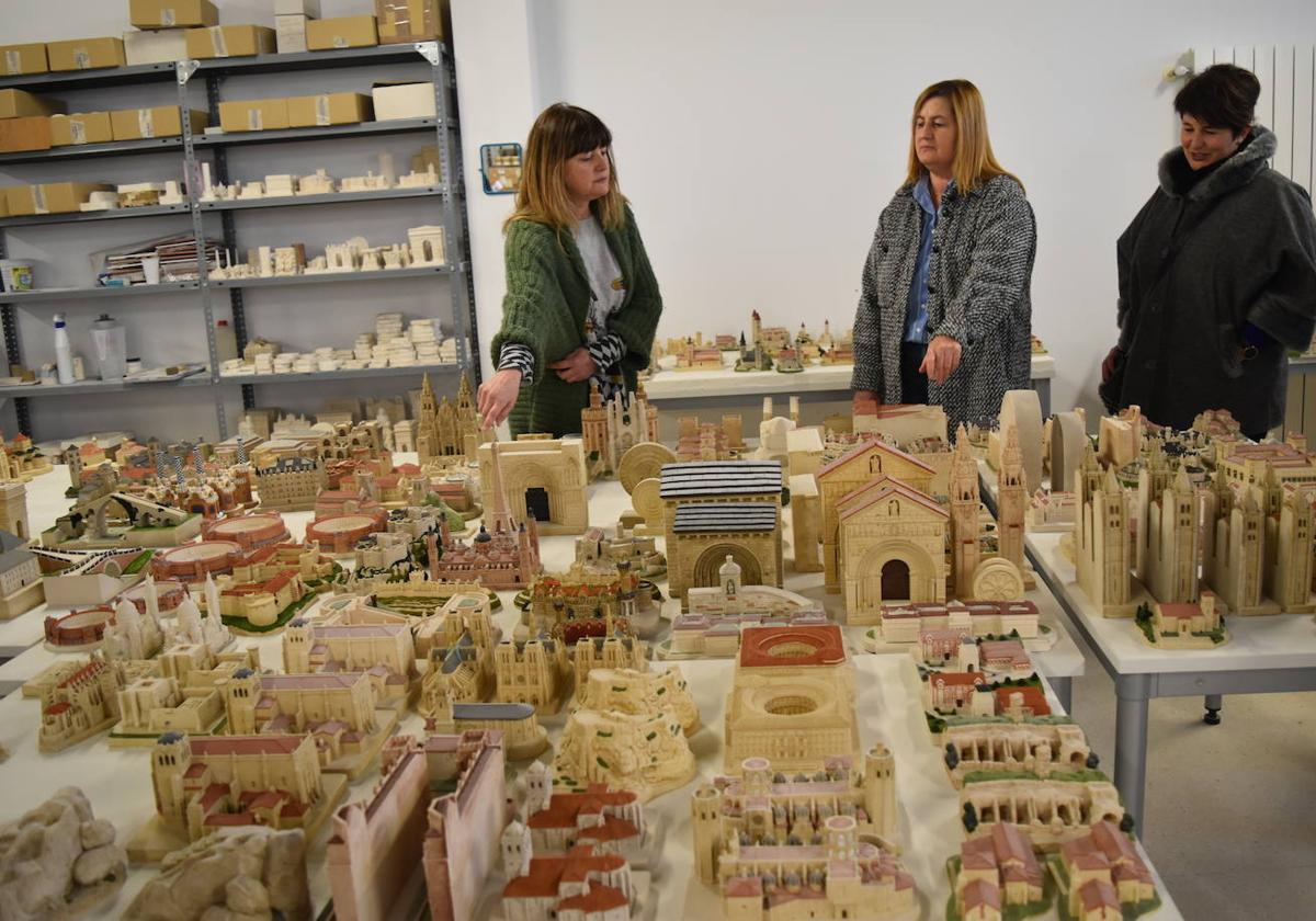 Miniaturas de arte en Aguilar