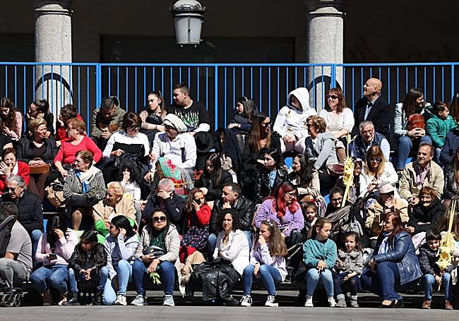 Asistentes a la procesión de las Palmas.