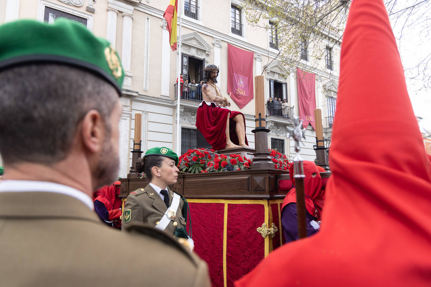 El Cristo de la Misión y el de las Cinco Llagas rezan en Valladolid por los vulnerables