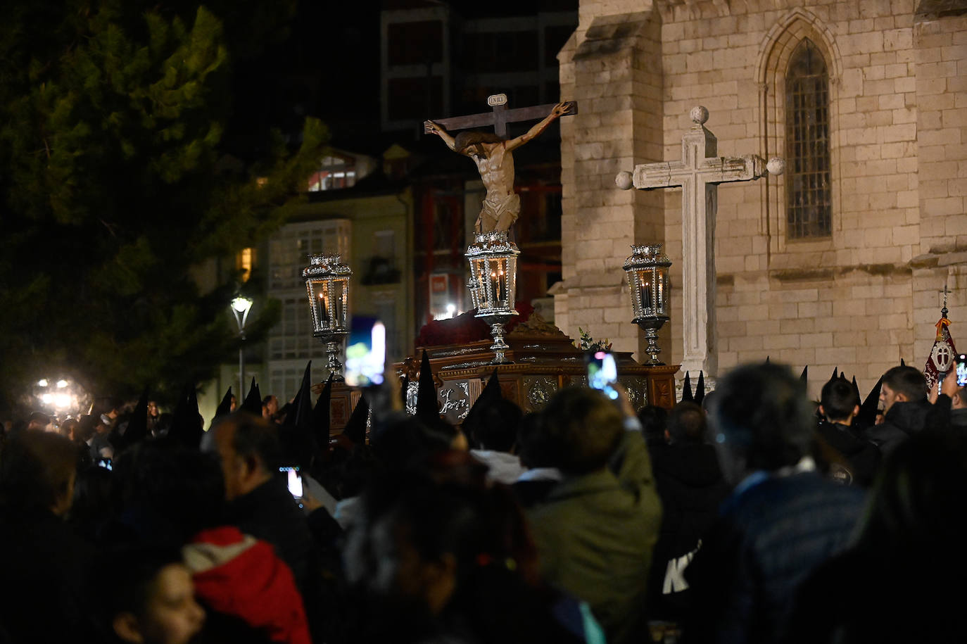 La procesión del Cristo de la Buena Muerte, en imágenes