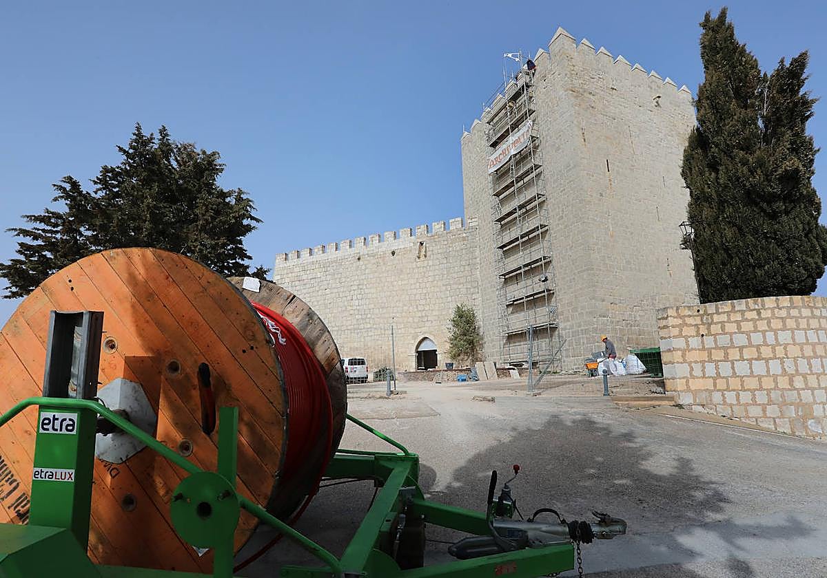 La Torre del Homenaje, aún en obras a finales de febrero.