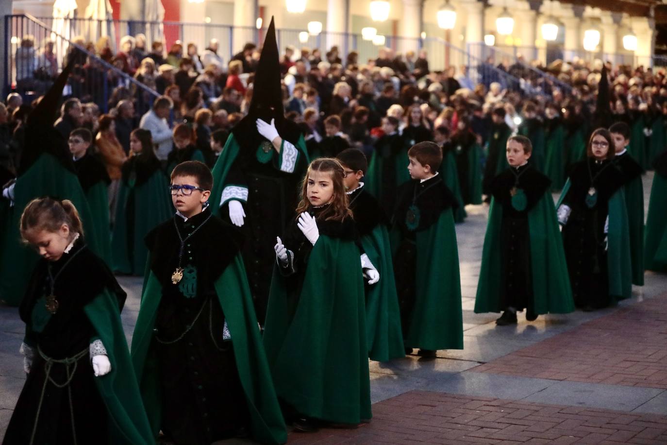 La procesión del Rosario del Dolor, en imágenes