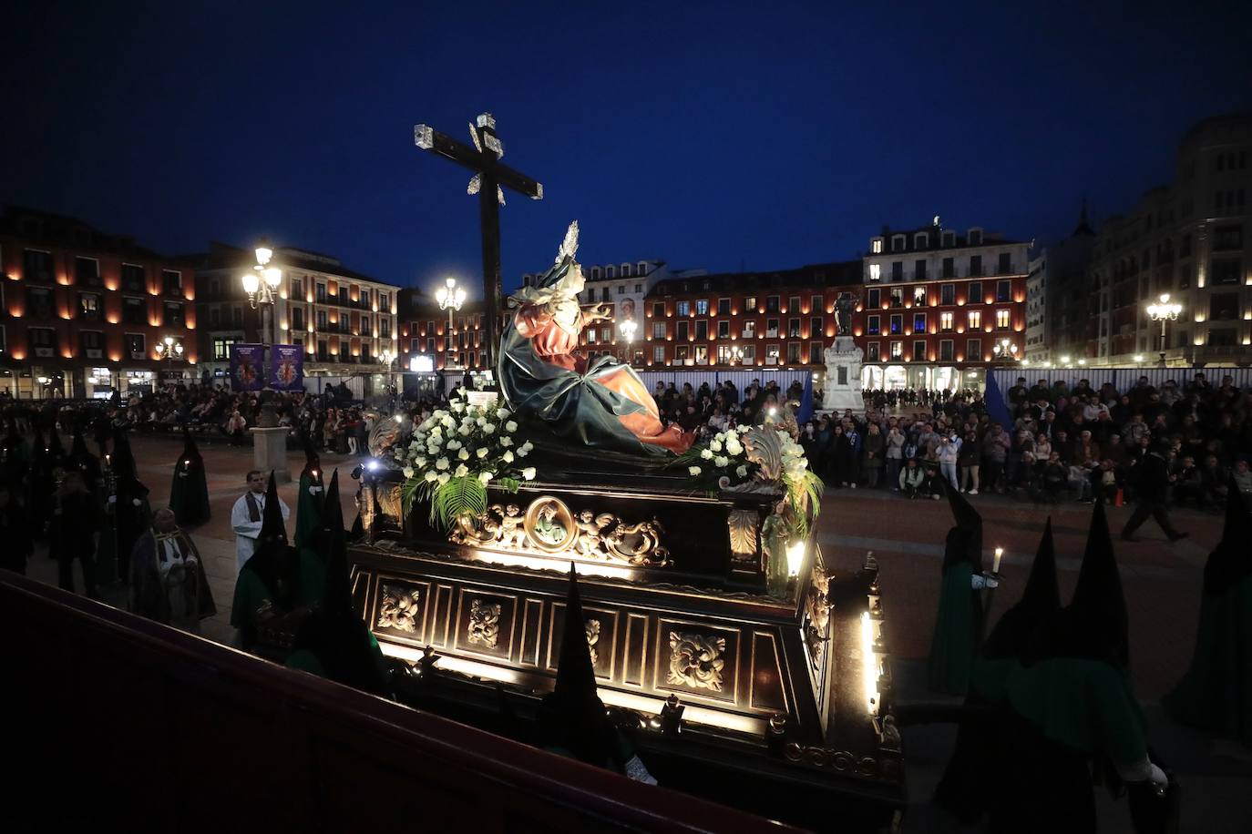 La procesión del Rosario del Dolor, en imágenes