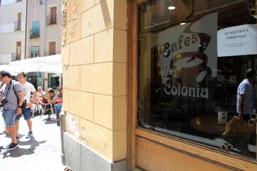 Los empresarios avisan de que costes y cotizaciones son un lastre para la contratación