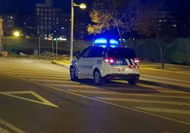 Imagen de un vehículo policial en las calles de Valladolid.