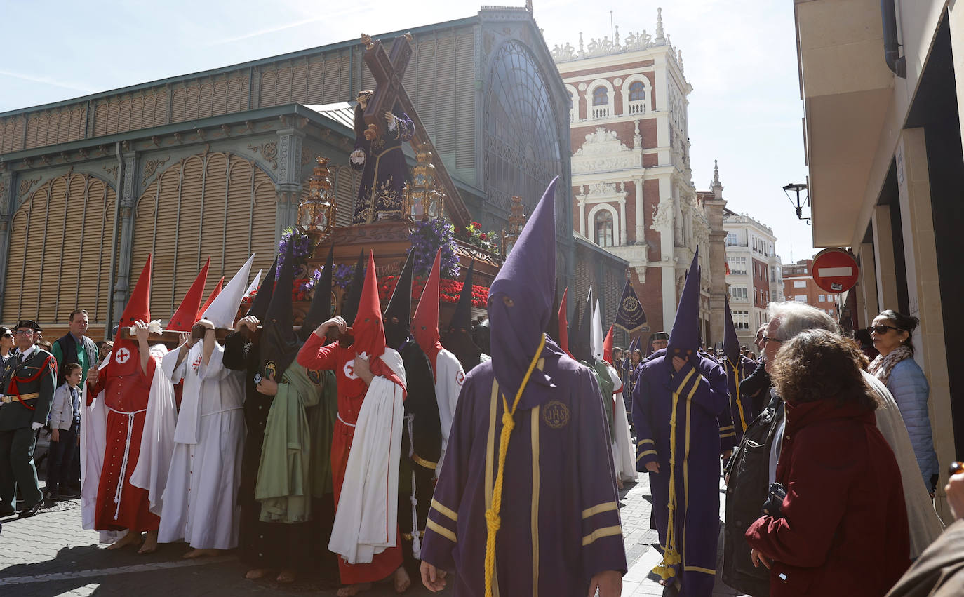 Palencia se rinde a Los Pasos, una de las procesiones más antiguas