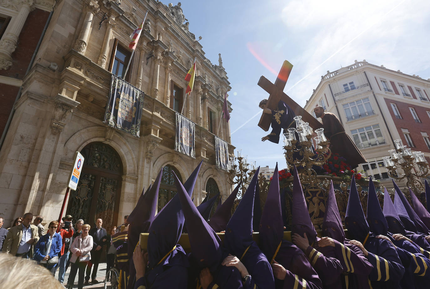 Palencia se rinde a Los Pasos, una de las procesiones más antiguas