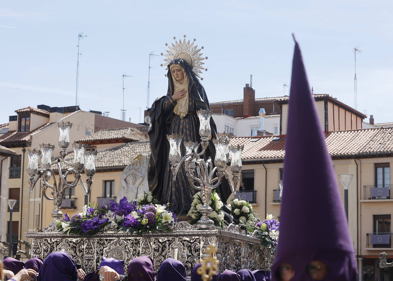 Palencia se rinde a Los Pasos, una de las procesiones más antiguas