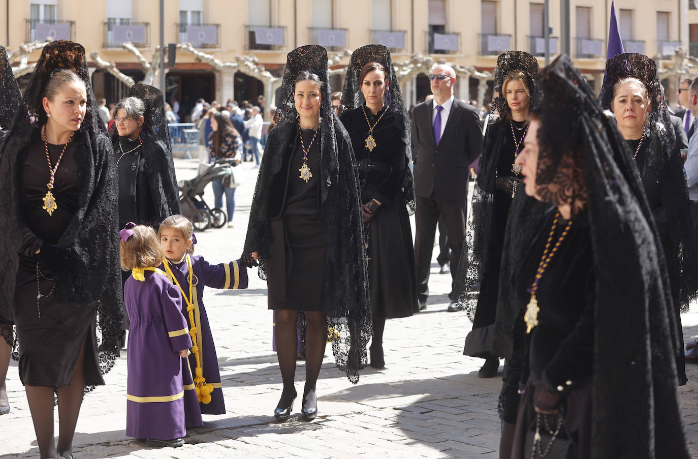 Palencia se rinde a Los Pasos, una de las procesiones más antiguas