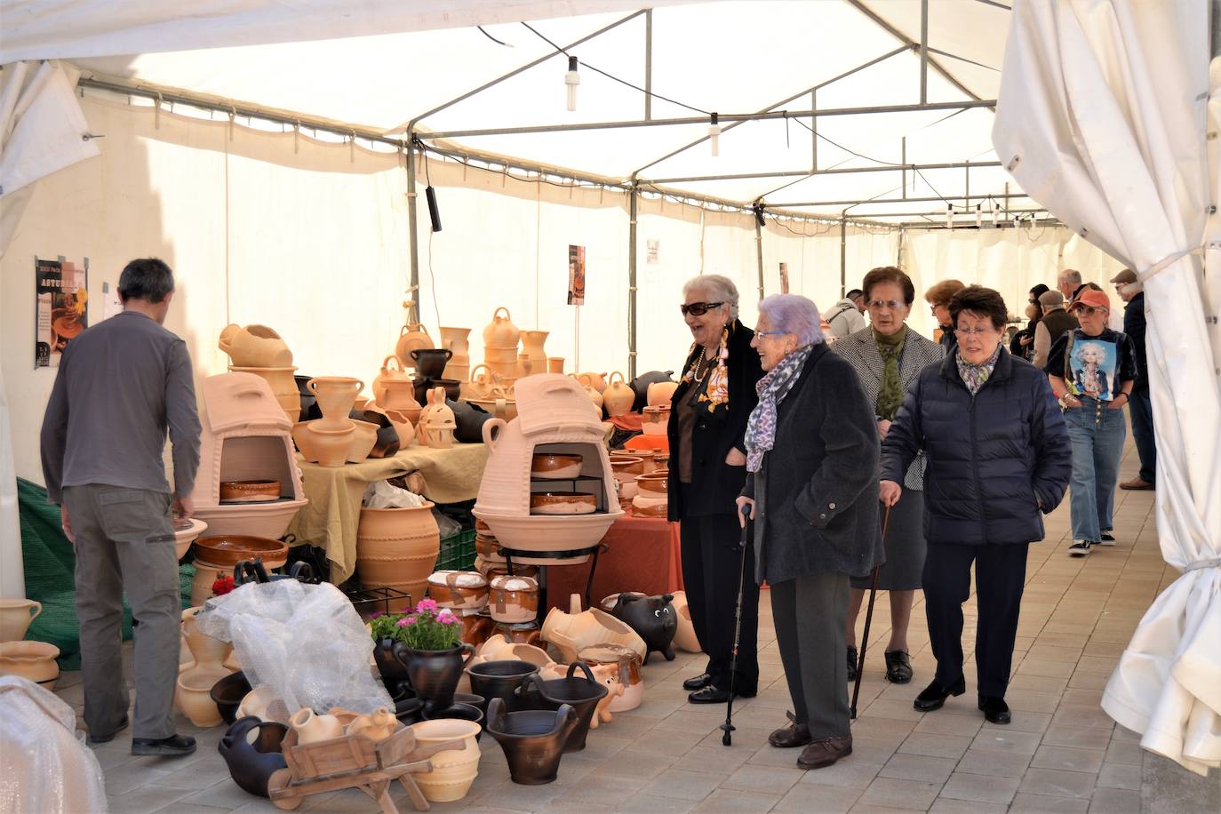 Tradición e historia en la Feria de Cerámica de Astudillo