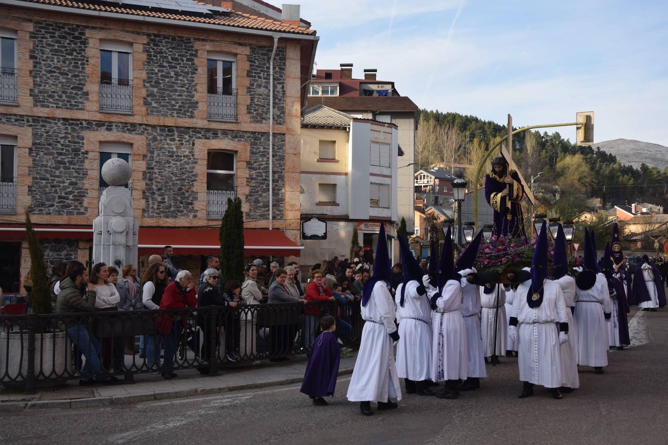 Guardo se entrega a la procesión más relevante