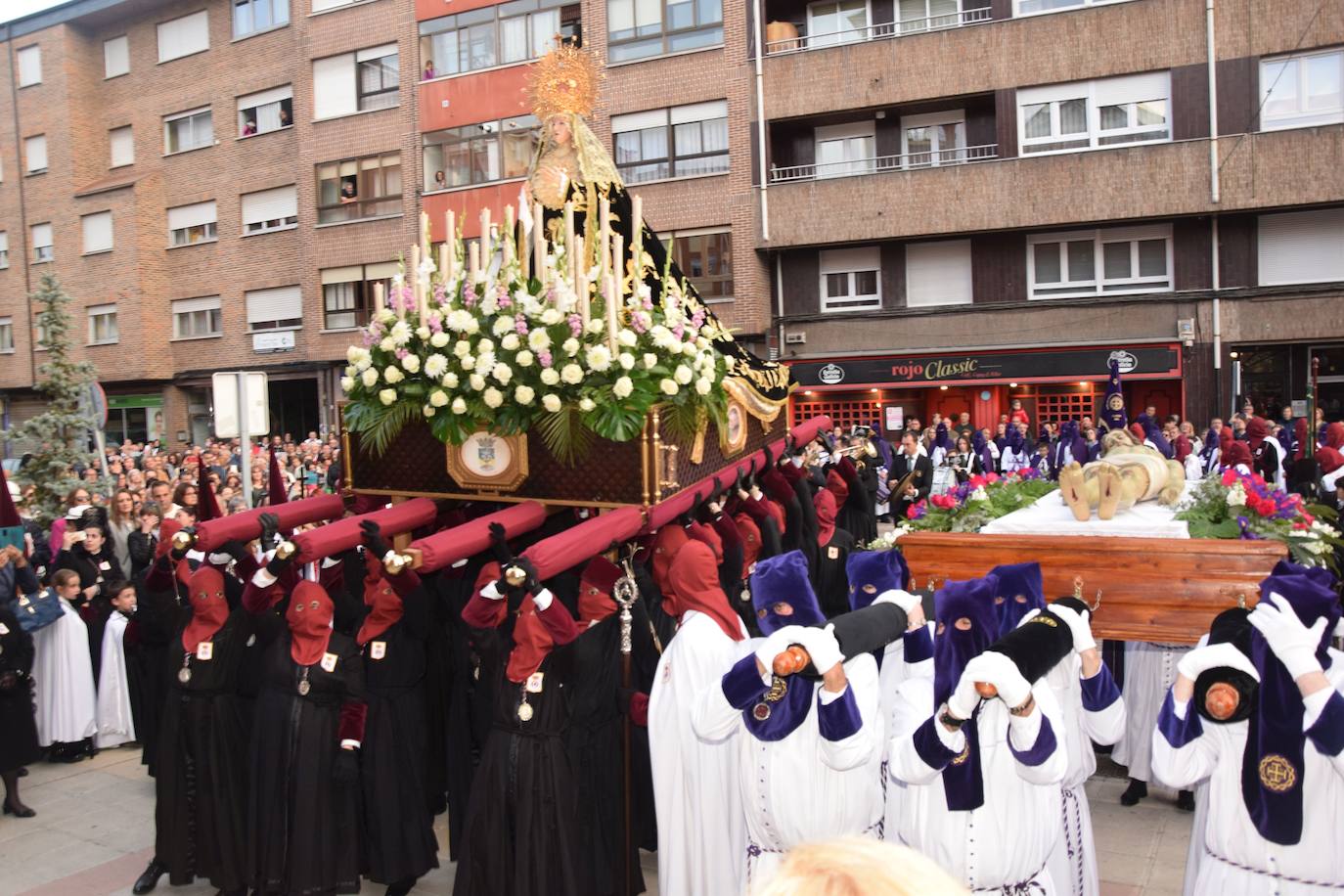 Guardo se entrega a la procesión más relevante