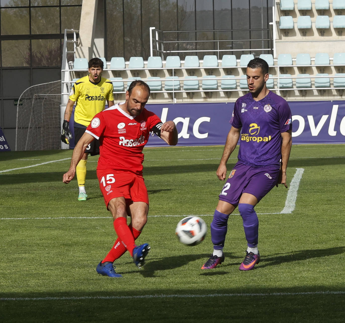 El Palencia Cristo, a un punto del &#039;play-off&#039; del descenso