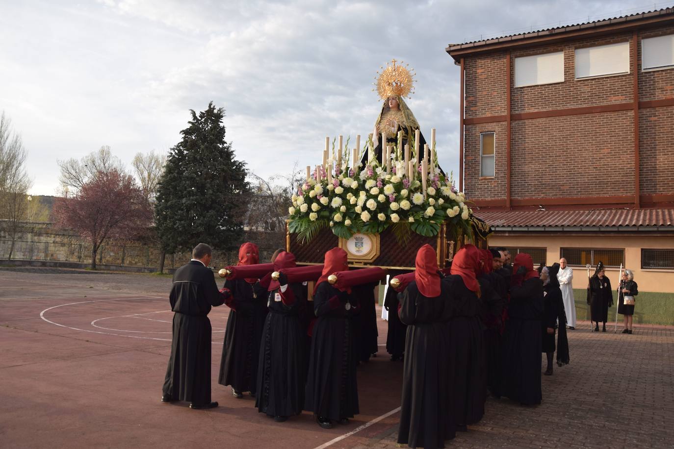 Semana Santa histórica en Guardo