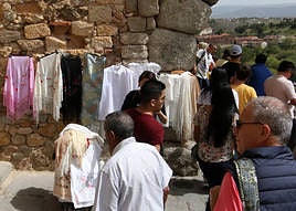 Puesto de venta ambulante, este fin de semana, en el Acueducto.