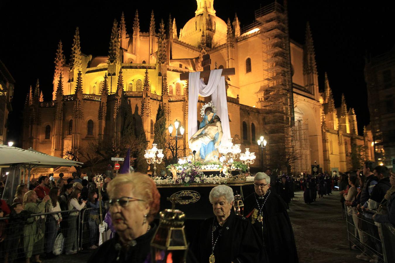 Las mejores imágenes de la Procesión del Viernes Santo