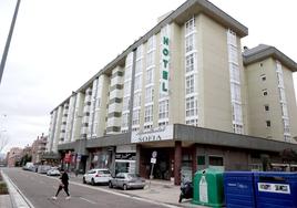 Edificio del Tryp Sofía, en la calle Hernando de Acuña, en Parquesol.