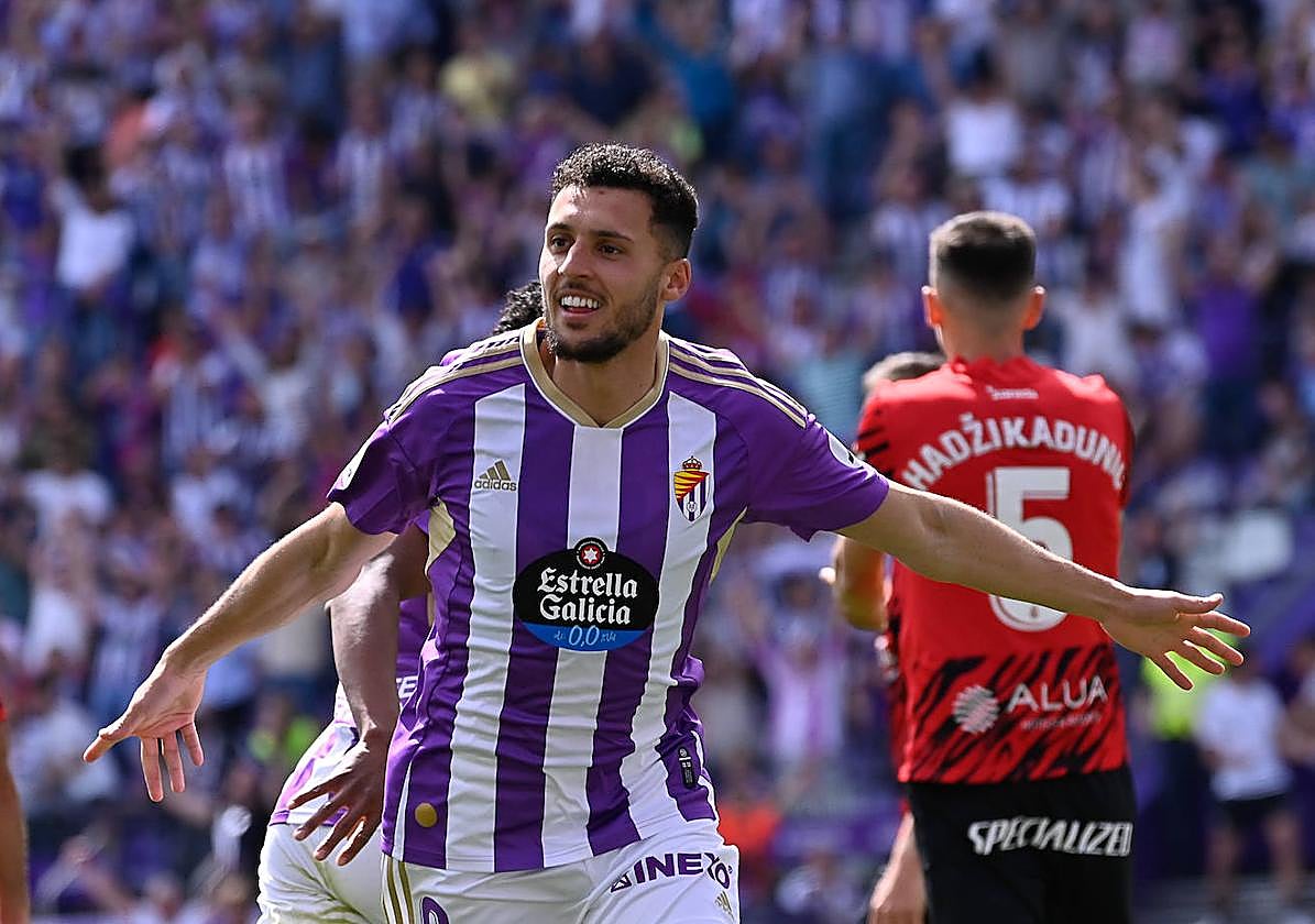 Selim Amallah celebra el gol que le marcó el Mallorca el pasado domingo, su primer tanto como blanquivioleta