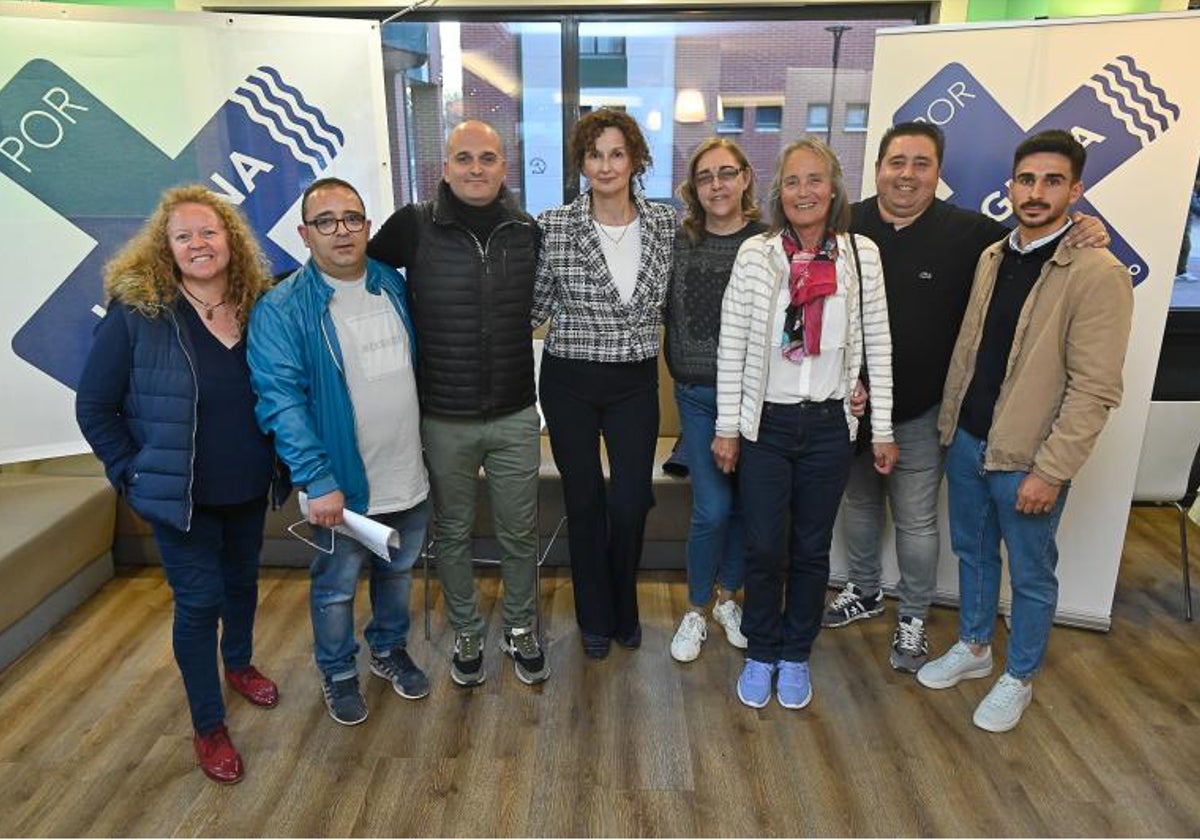 Presentación de Por Laguna de Duero, el nuevo partido independiente del municipio, con Gemma González en el centro.