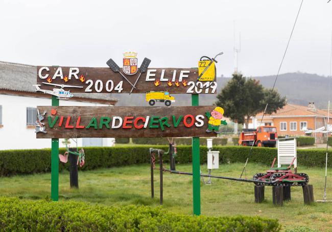 Sede de uno de los Equipos de Lucha contra los Incendios Forestales (ELIF), en Villardeciervos. La forman, según la Junta, «siete profesionales y un jefe de equipo».