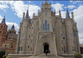 Astorga: la obligación de prestar servicios y cuidar el patrimonio